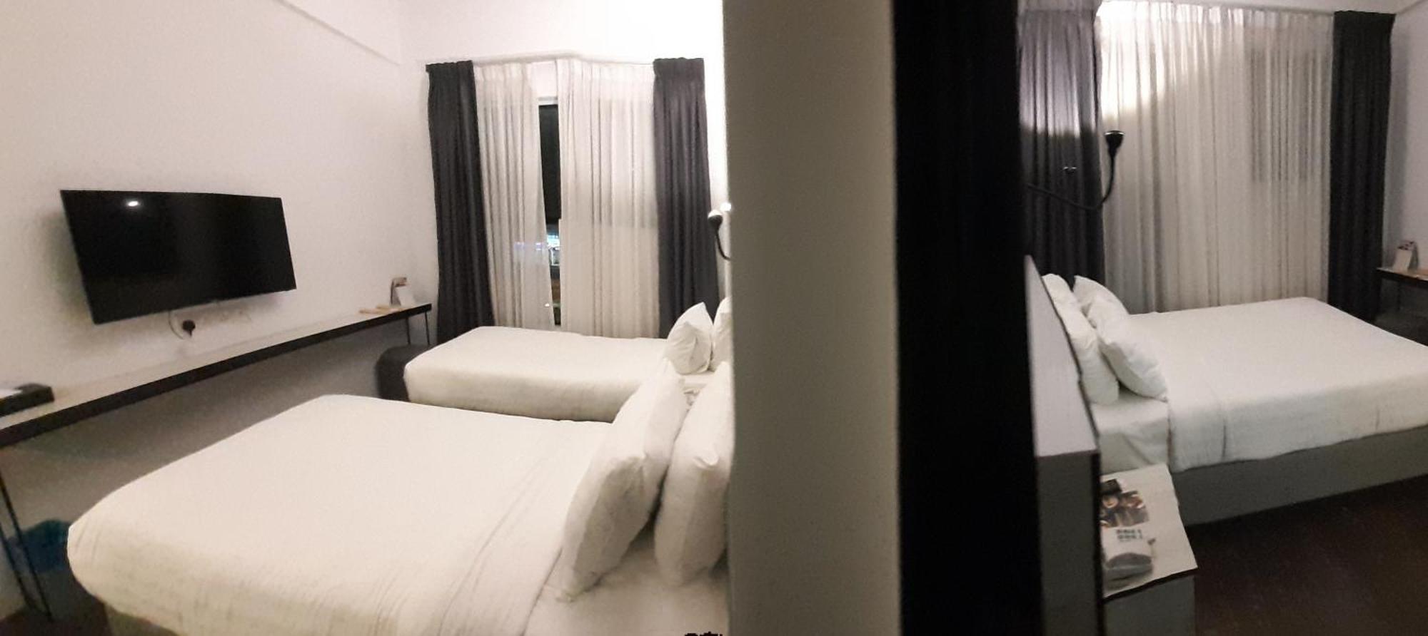 Manhattan Hotel Ипох Екстериор снимка