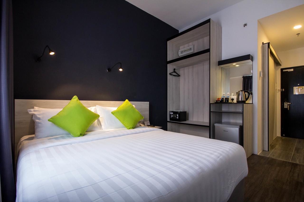 Manhattan Hotel Ипох Екстериор снимка