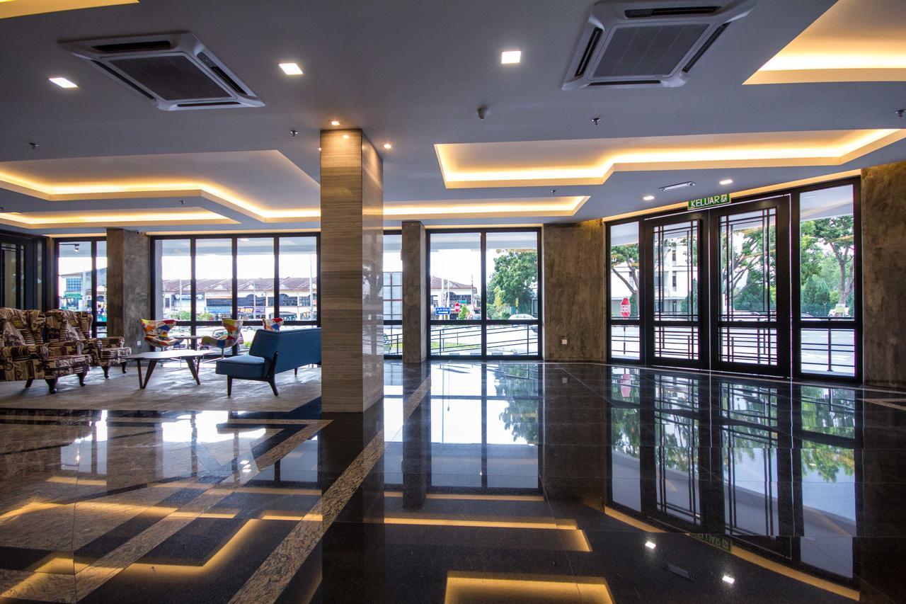 Manhattan Hotel Ипох Екстериор снимка