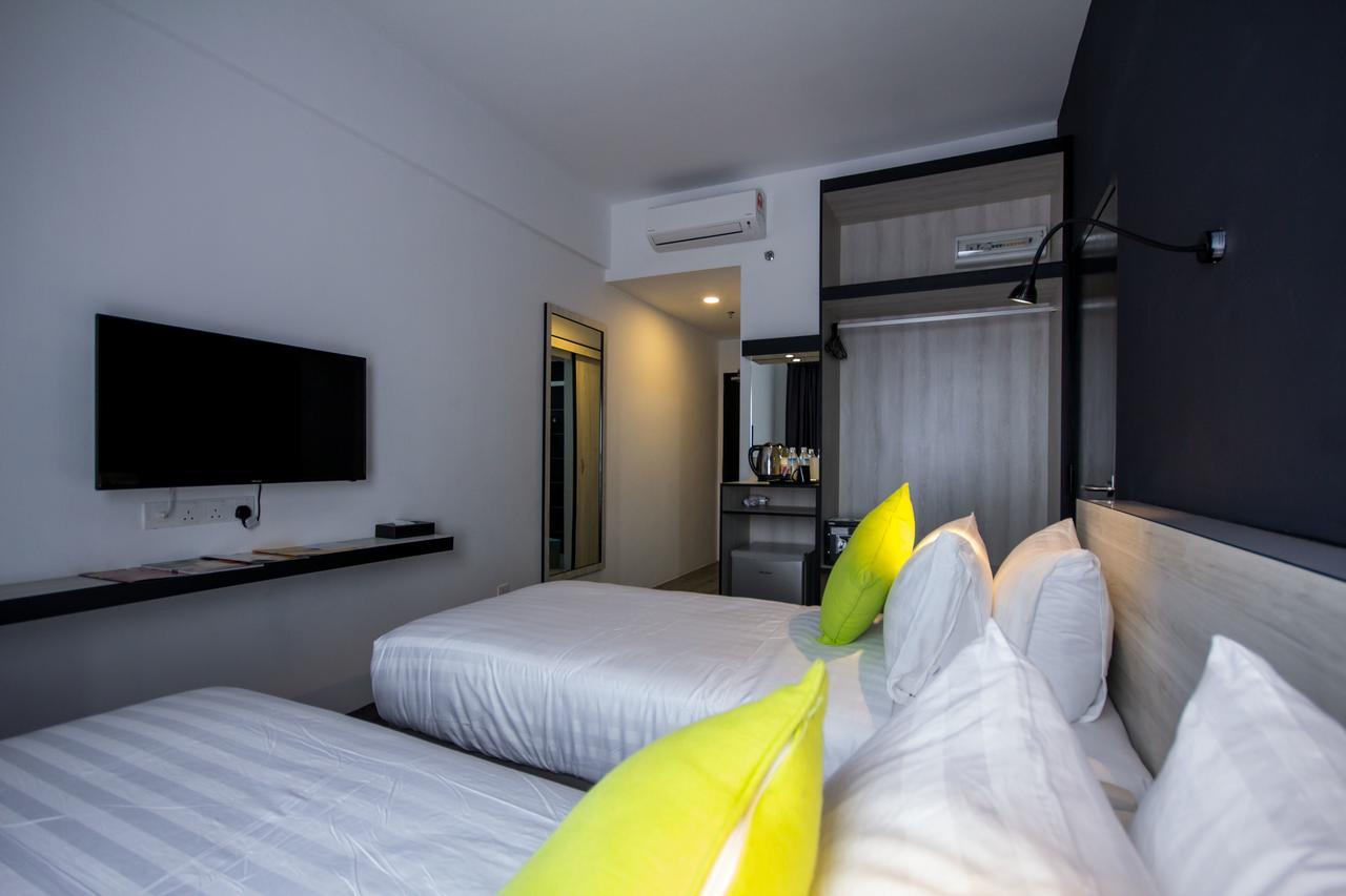Manhattan Hotel Ипох Екстериор снимка