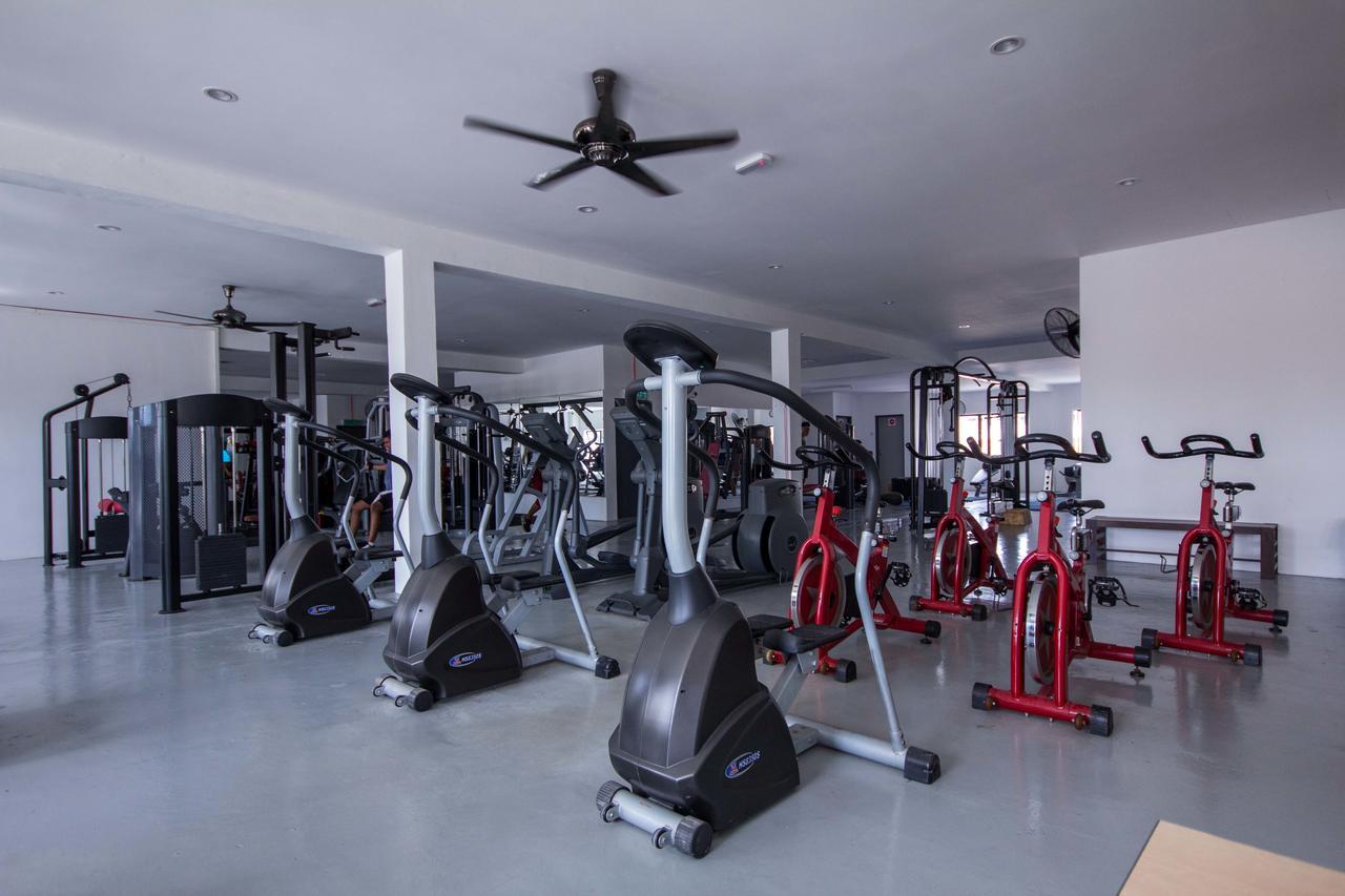 Manhattan Hotel Ипох Екстериор снимка
