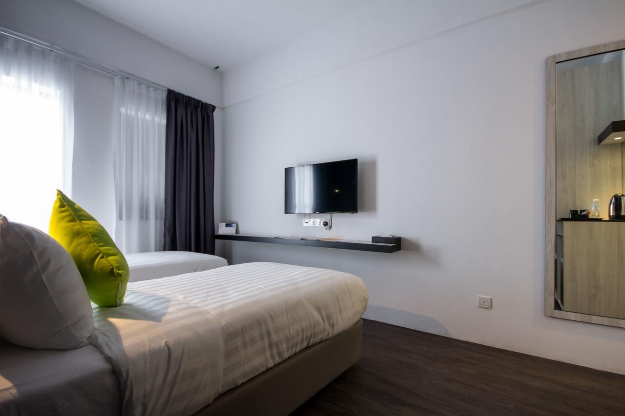 Manhattan Hotel Ипох Екстериор снимка